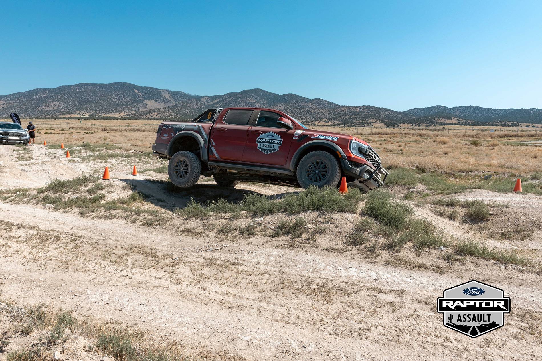 Ford Ranger Driving Sports TV - Ford Ranger Raptor Snow Test Doesn't Go as Planned 6113