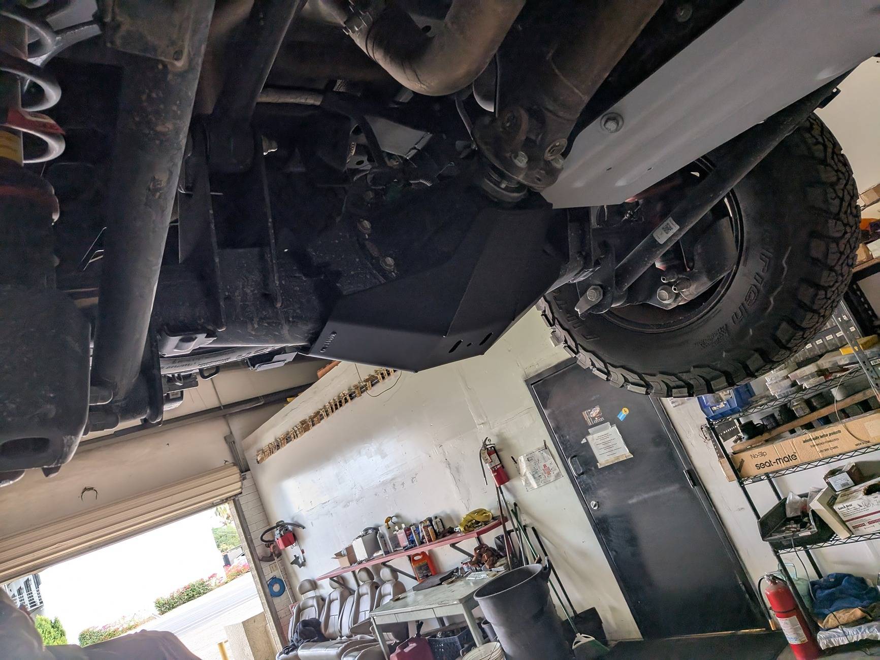 Ford Ranger Dressed for the crawl - Foutz Skid Plates, Differential Plate and Rival Fuel Tank Plate Armor (4)
