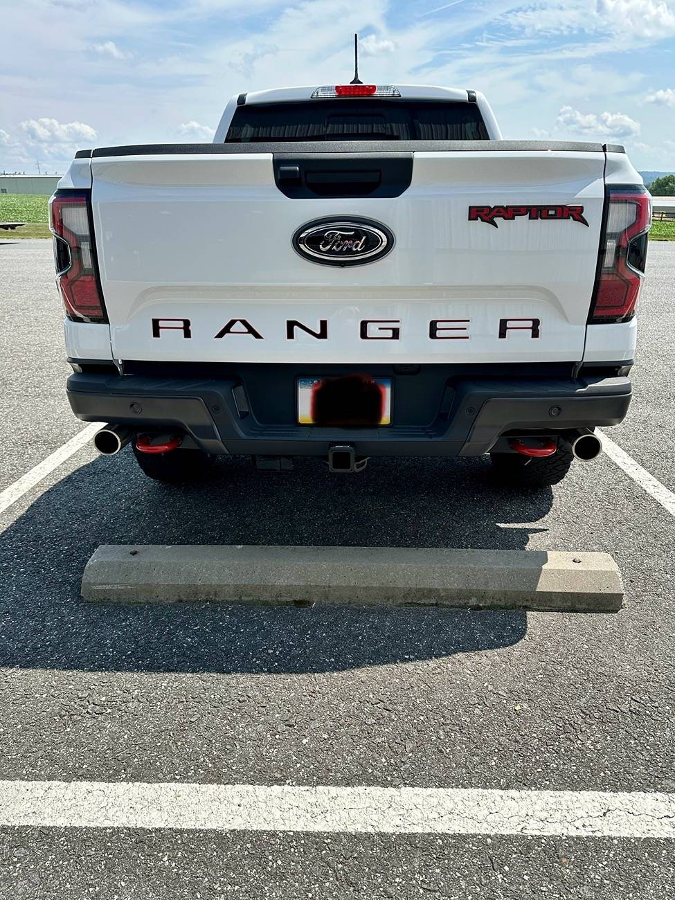 Ford Ranger Ranger Raptor red tow hooks (painted) IMG_1692