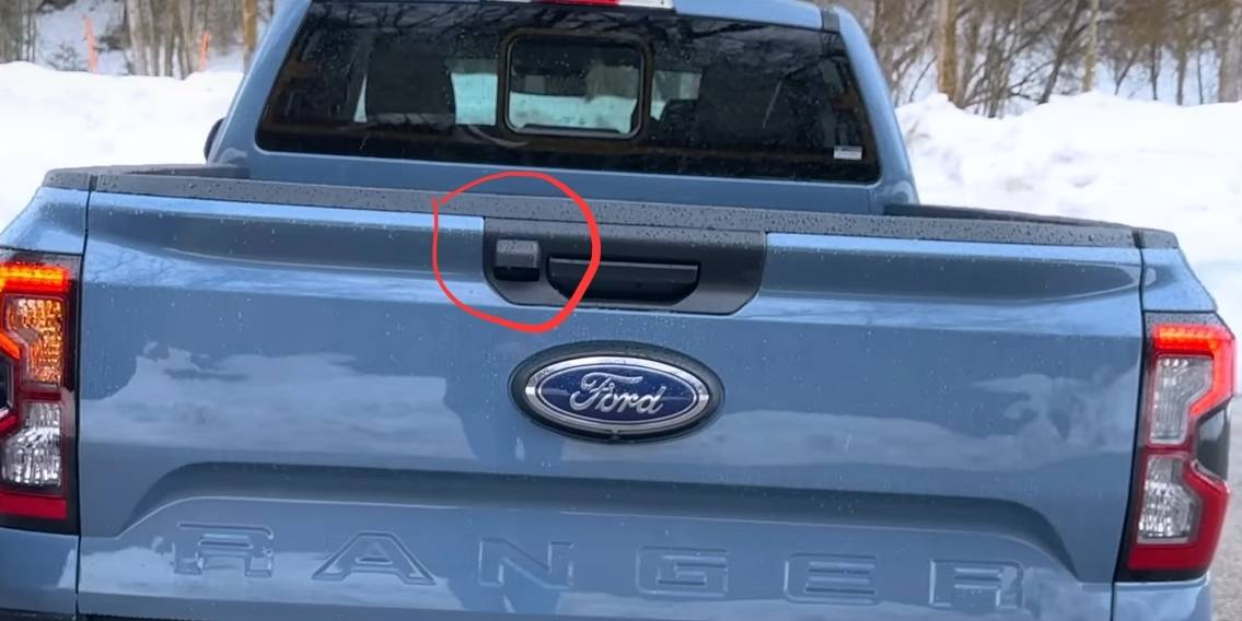 Ford Ranger Tailgate Handle with Light and without light Screenshot_20250215_101105_Edge